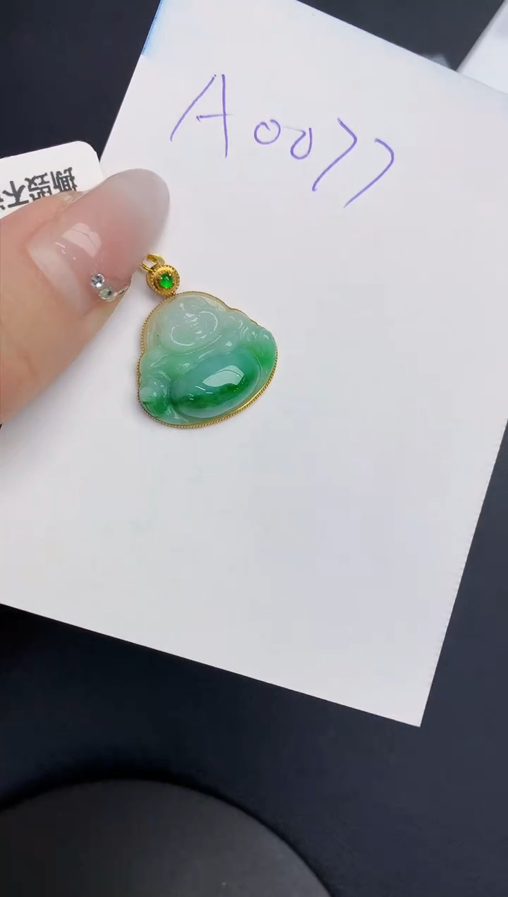 【闪购商品】翡翠颈饰18K金镶嵌0000000000