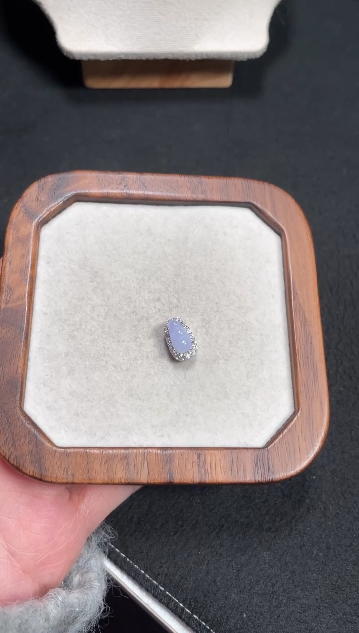 【闪购商品】翡翠吊坠(不含链)银S925镶嵌翡翠