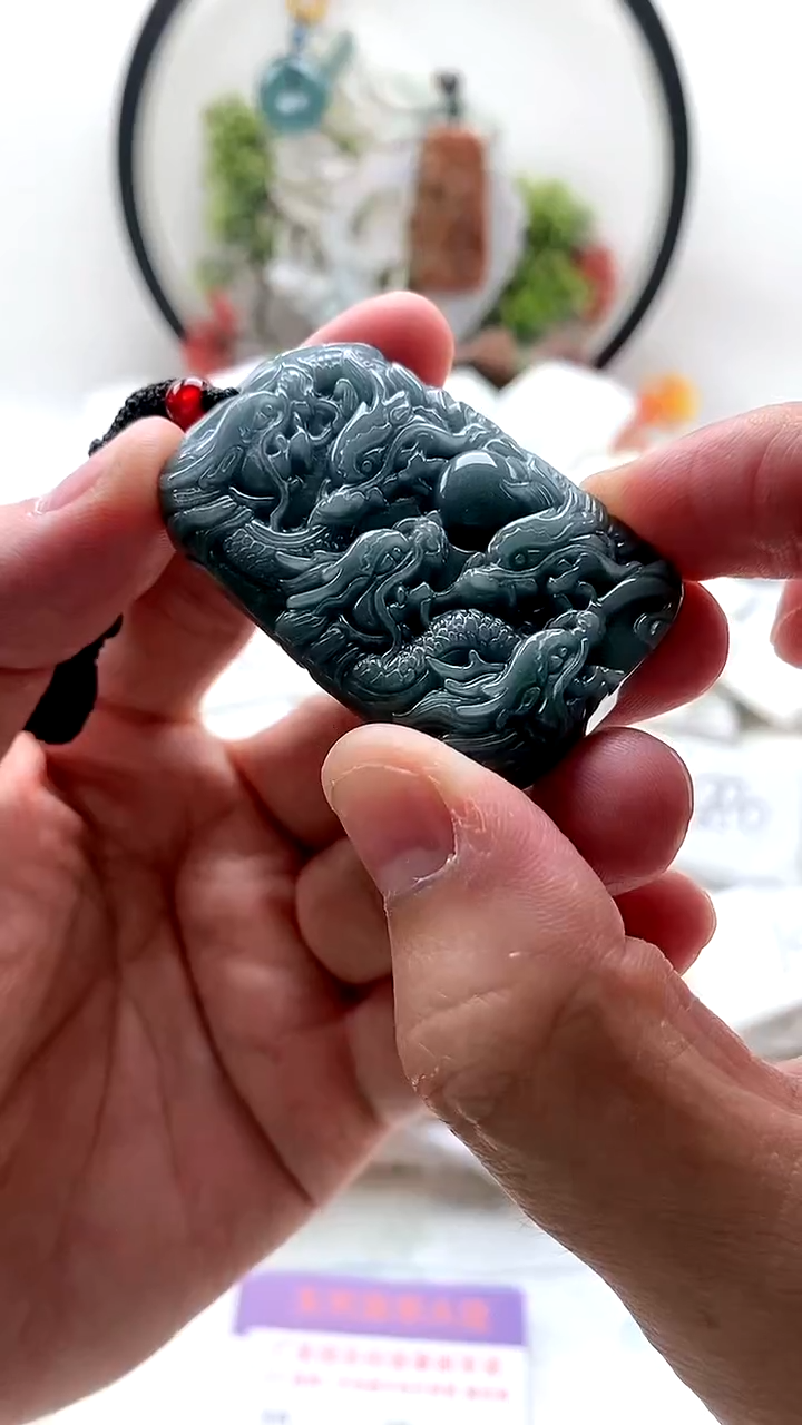 颈饰未镶嵌翡翠九龙1