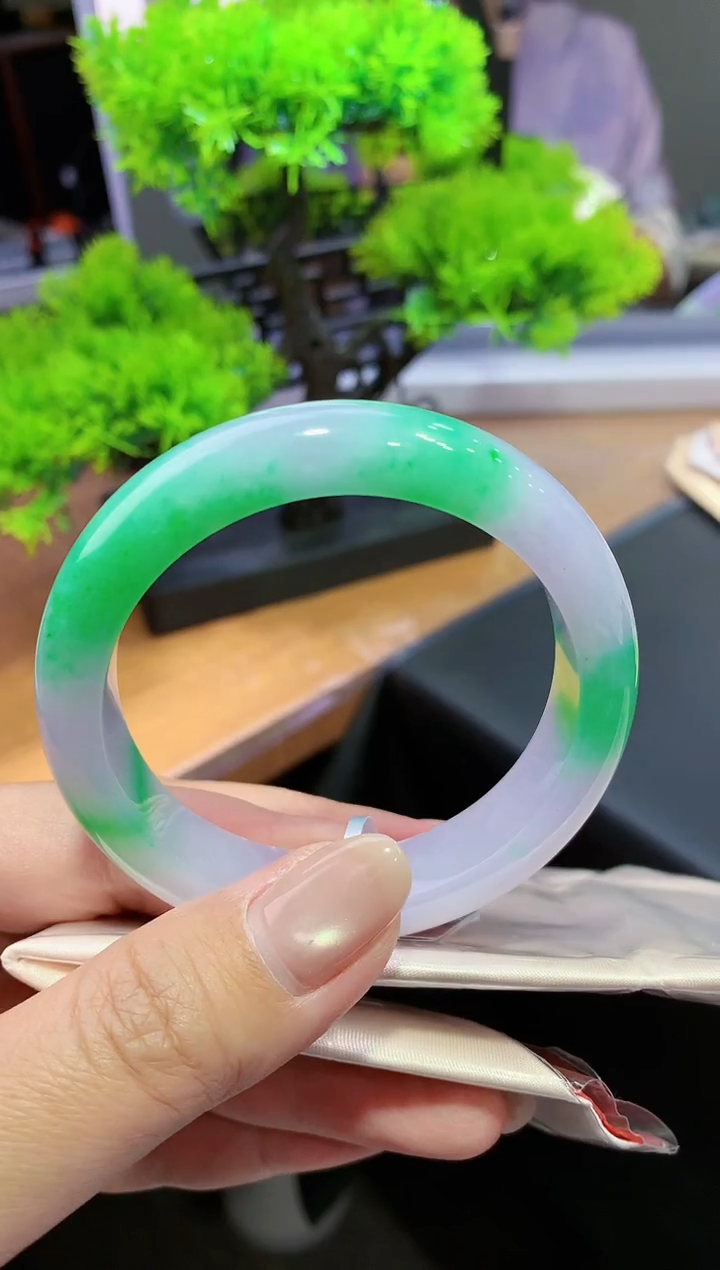 未镶嵌手镯翡翠-k635  天然缅甸A货翡翠53.6正圈总价13万定金2万