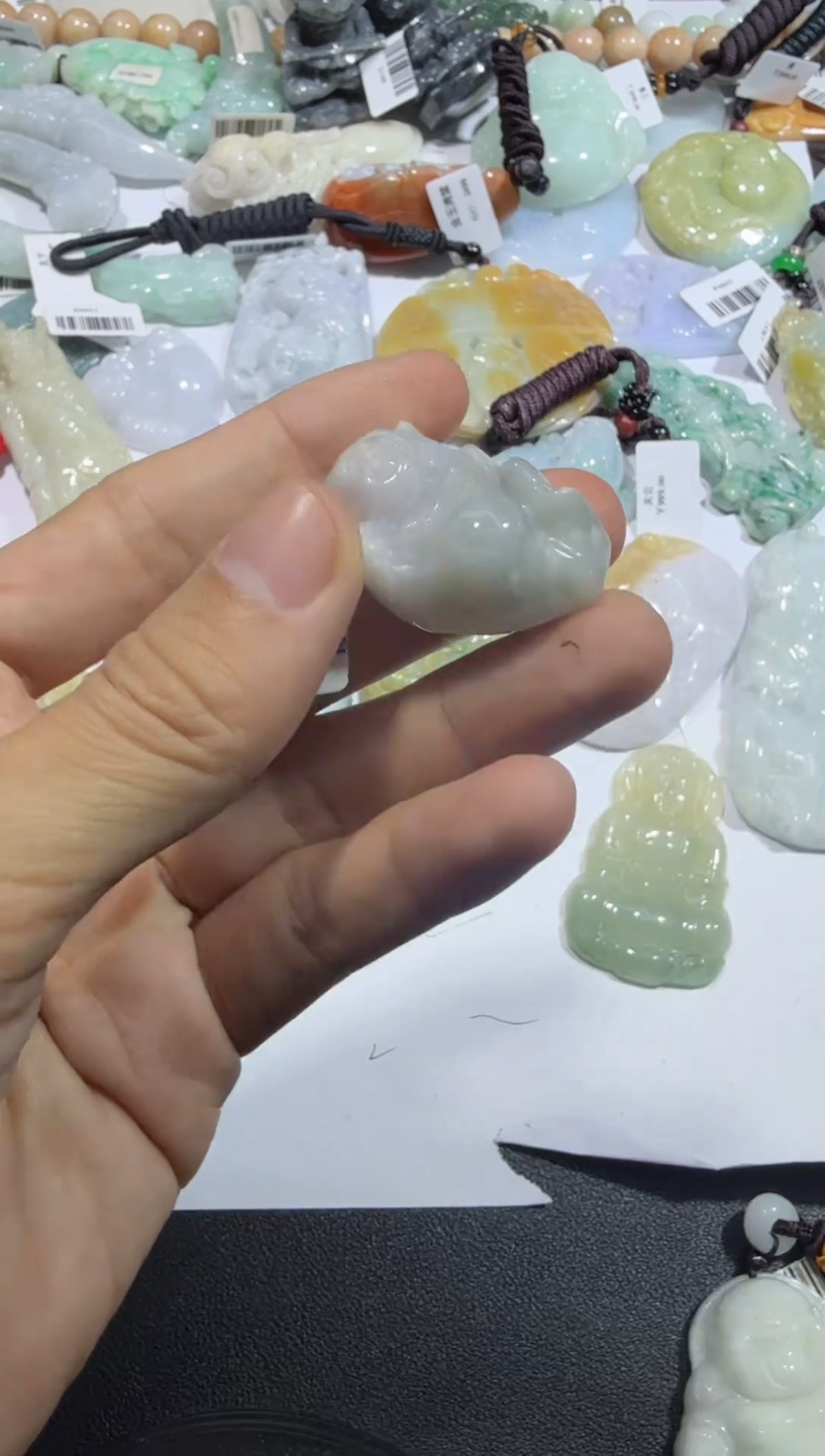 【闪购商品】翡翠颈饰未镶嵌00005065