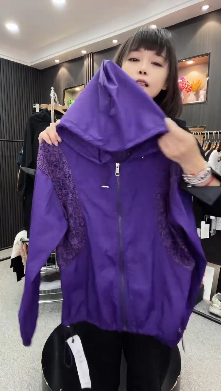 6629---紫色外套