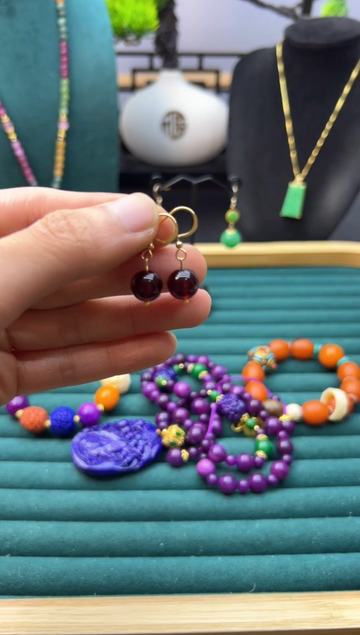 【闪购商品】血珀耳饰14K金镶嵌E29