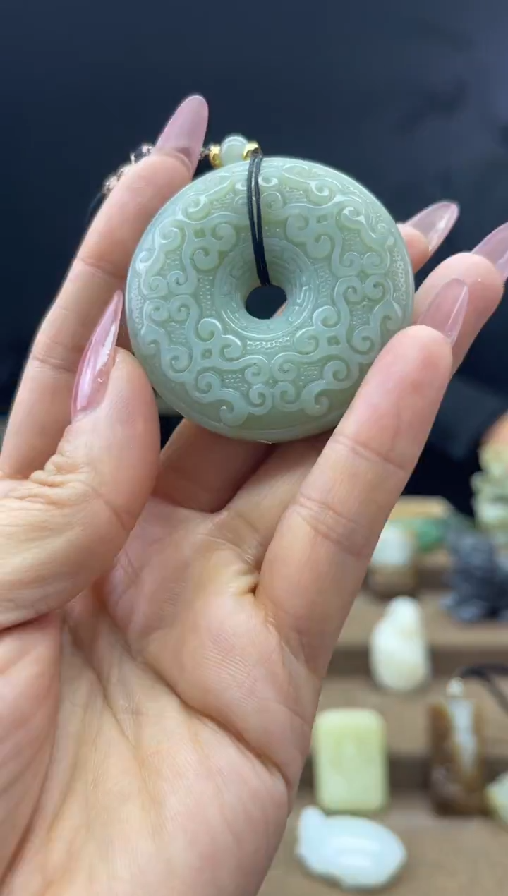 颈饰未镶嵌和田玉1