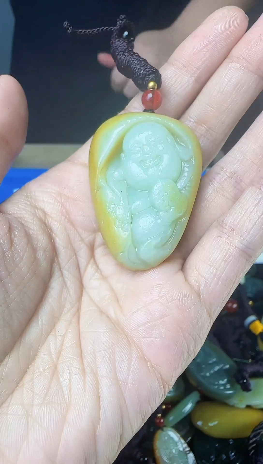 和田玉未镶嵌颈饰1