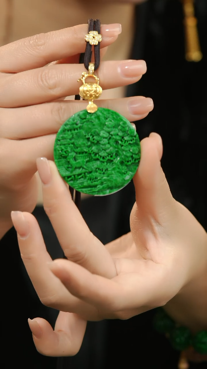 翡翠未镶嵌颈饰@YM008042033@