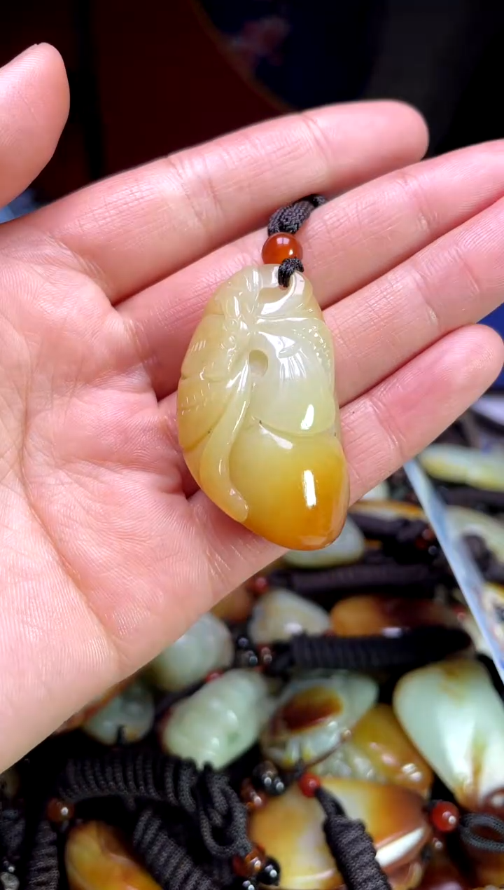 【闪购商品】和田玉颈饰未镶嵌1