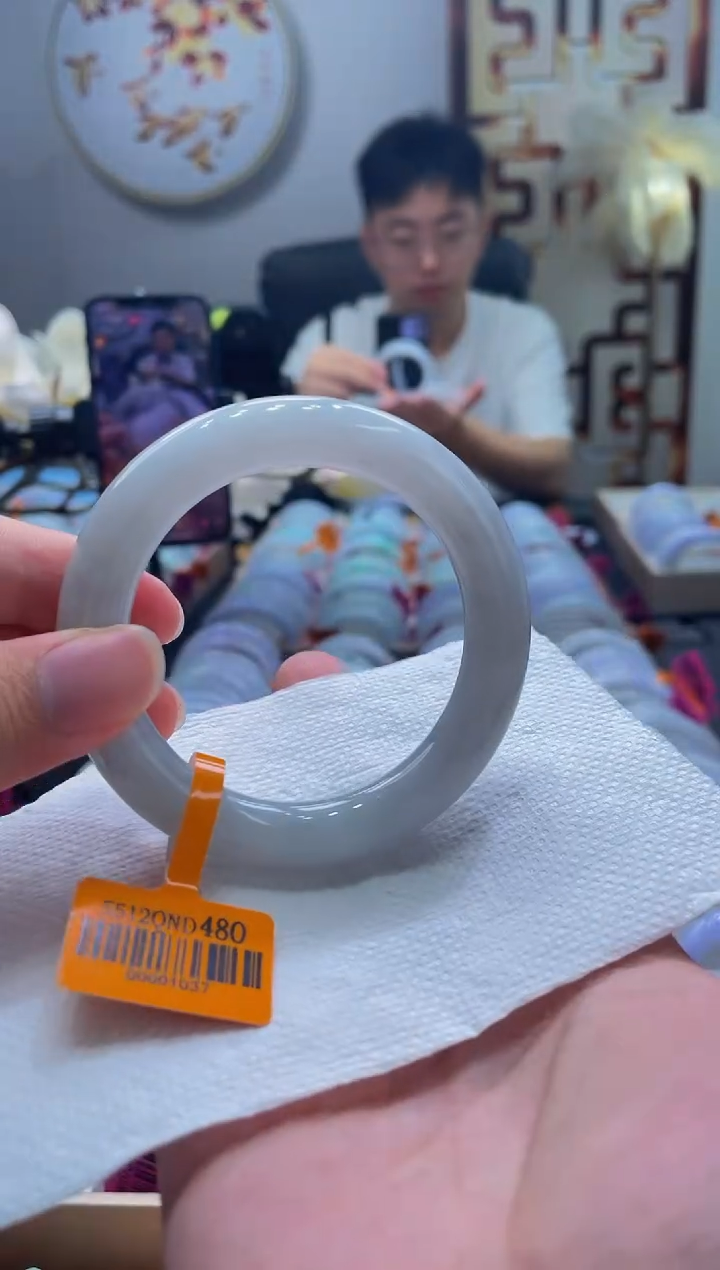 翡翠手镯未镶嵌037-55