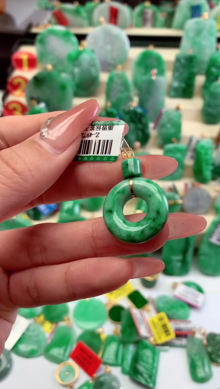 【闪购商品】翡翠吊坠(不含链)18K金镶嵌挂件