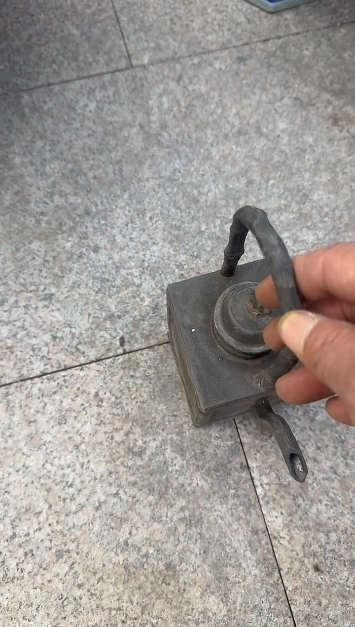 茶盏吴*生直播闪购改价链接32