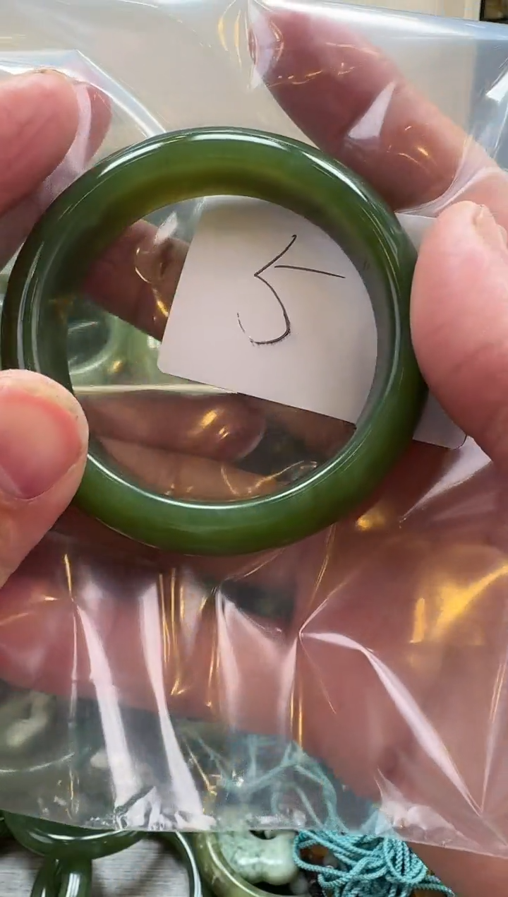 【闪购商品】岫玉手镯未镶嵌56圈口5号