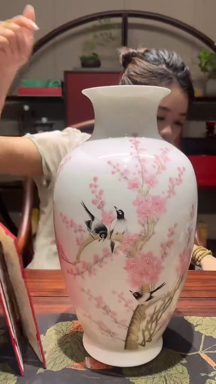 摆件胡晶水点桃花松子瓶