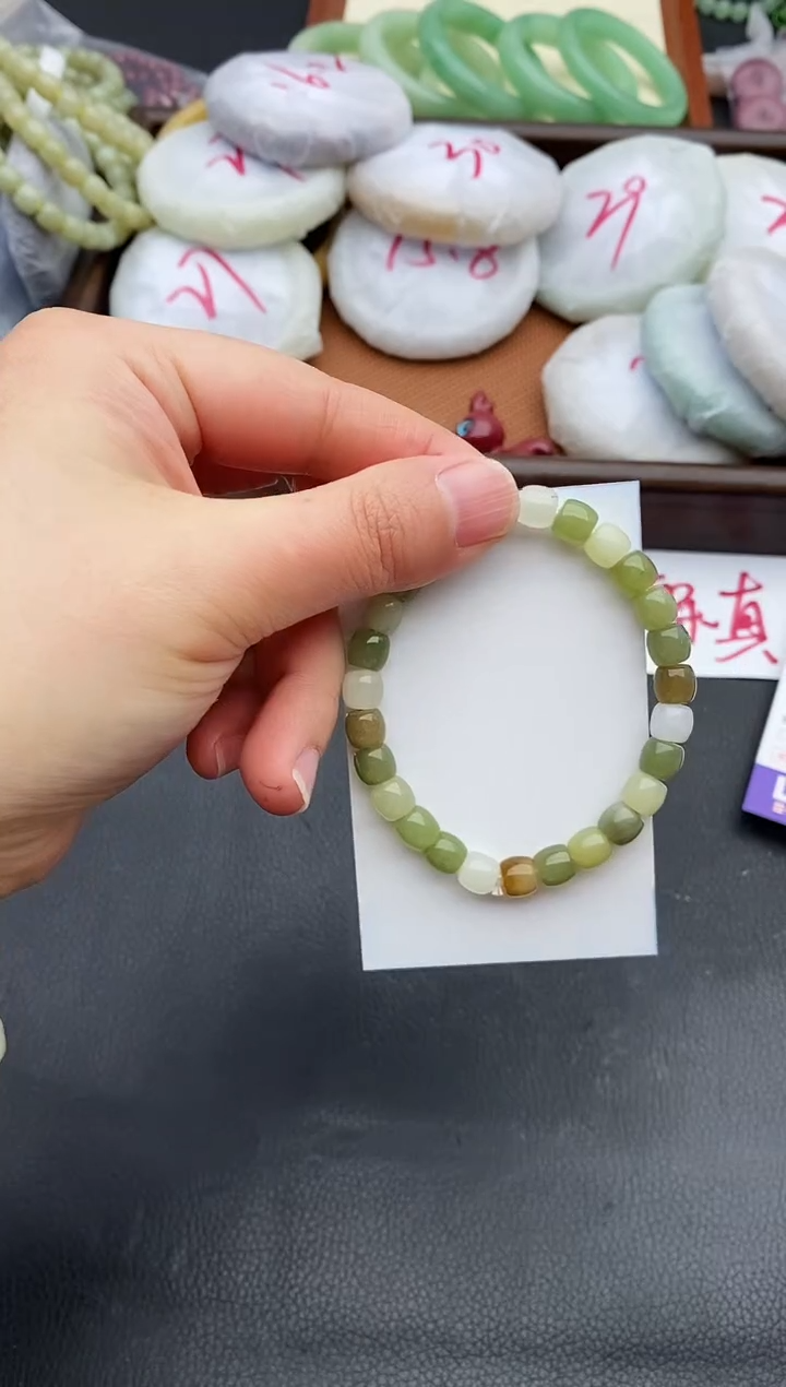 未镶嵌手镯石英质玉10+多宝