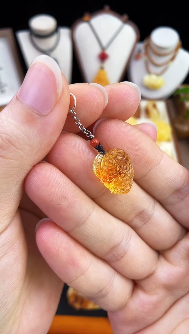 琥珀未镶嵌珠宝奇石柒月