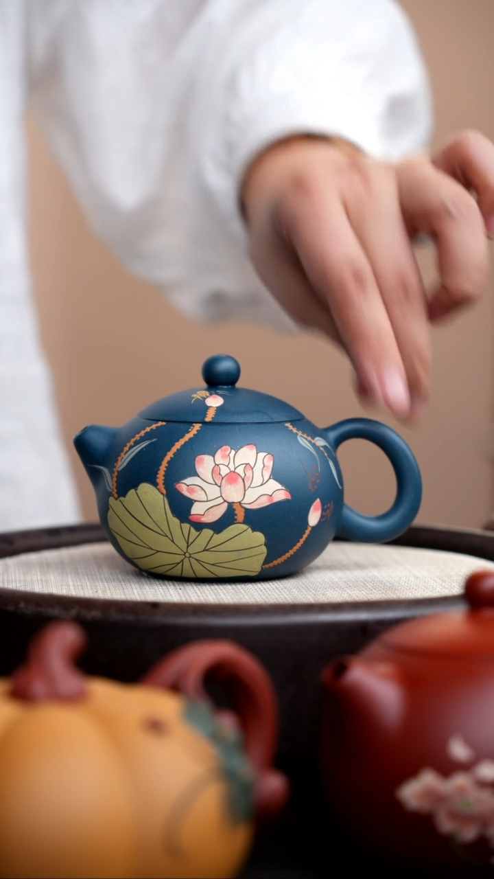 茶壶紫砂墨绿泥西施泥绘荷花014
