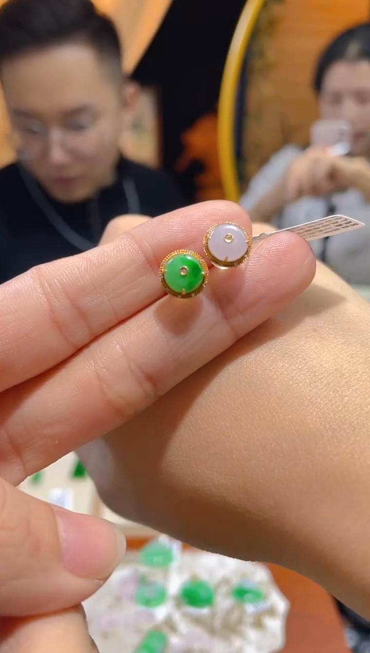 【闪购商品】翡翠颈饰18K金镶嵌假一赔三
