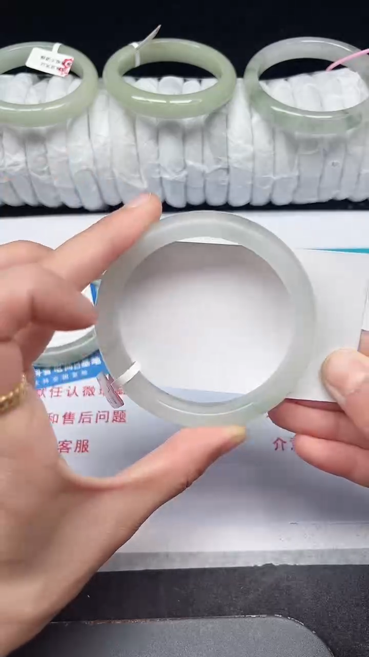 未镶嵌手镯石英质玉378-60/61