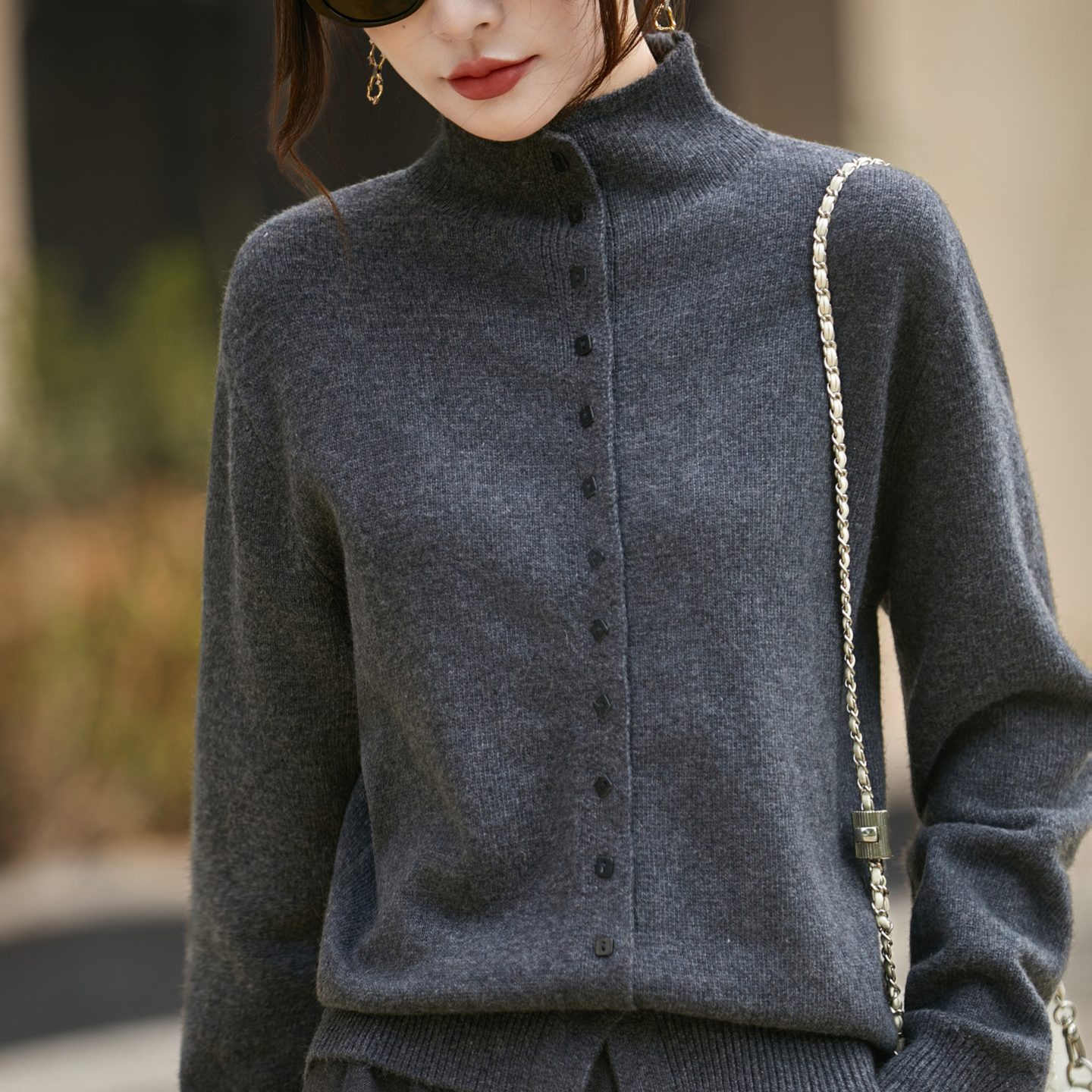 知汝懿加厚可机洗羊毛立领开衫