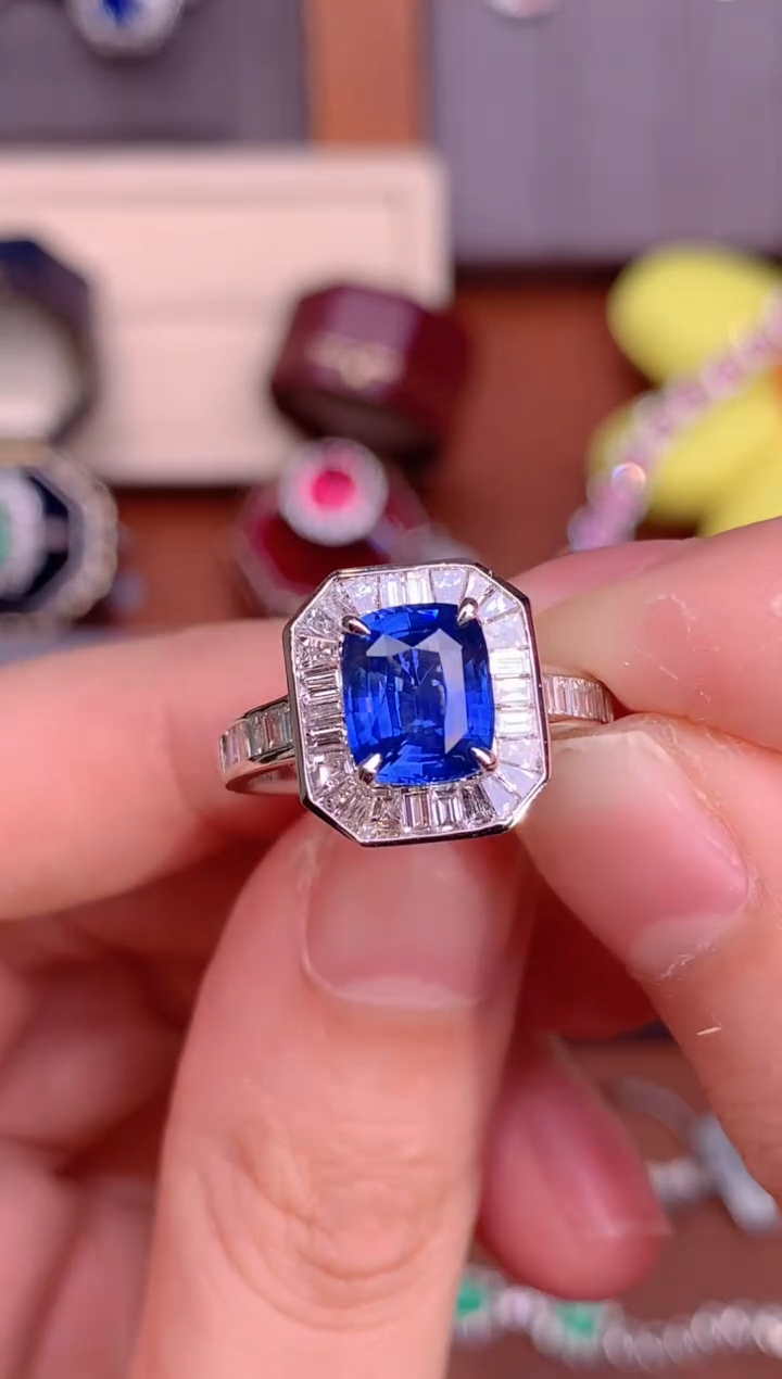 【闪购商品】蓝宝石戒指18K金镶嵌2.13ct