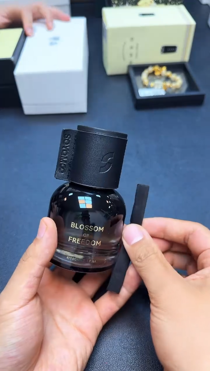 瓷片全新正品一件不留@@WE1098