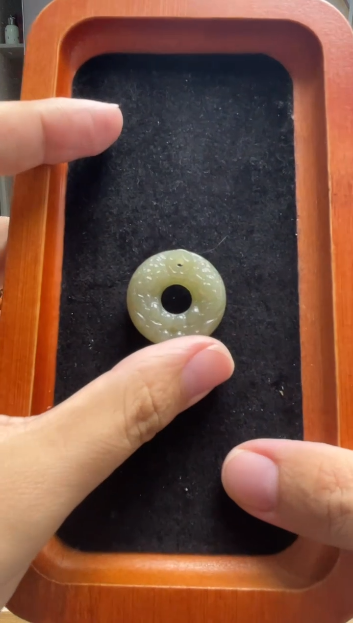 吊坠(赠链)未镶嵌和田玉夏*?貔貅平安扣