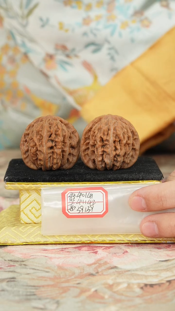 【闪购商品】文玩核桃把件一代楼有修