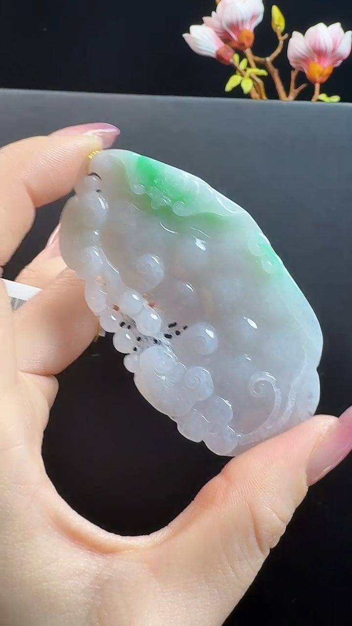 颈饰未镶嵌翡翠福牌