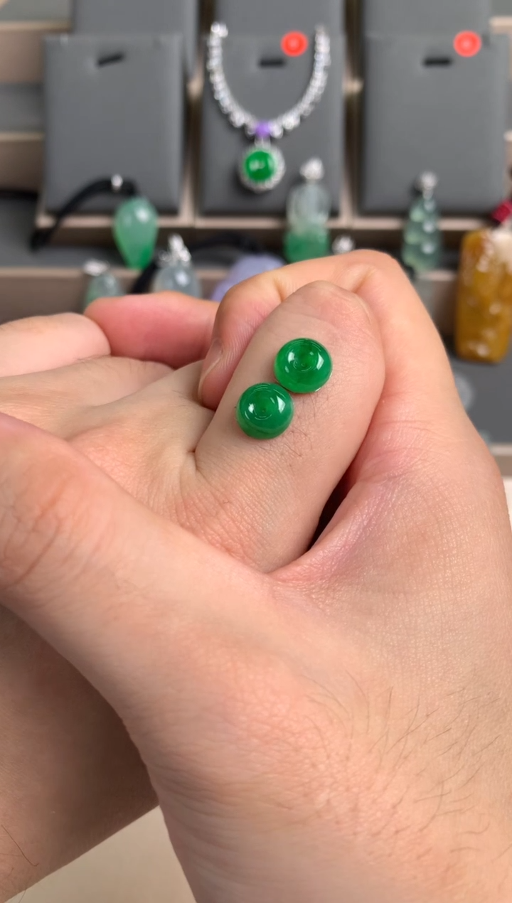 未镶嵌定制翡翠裸玉