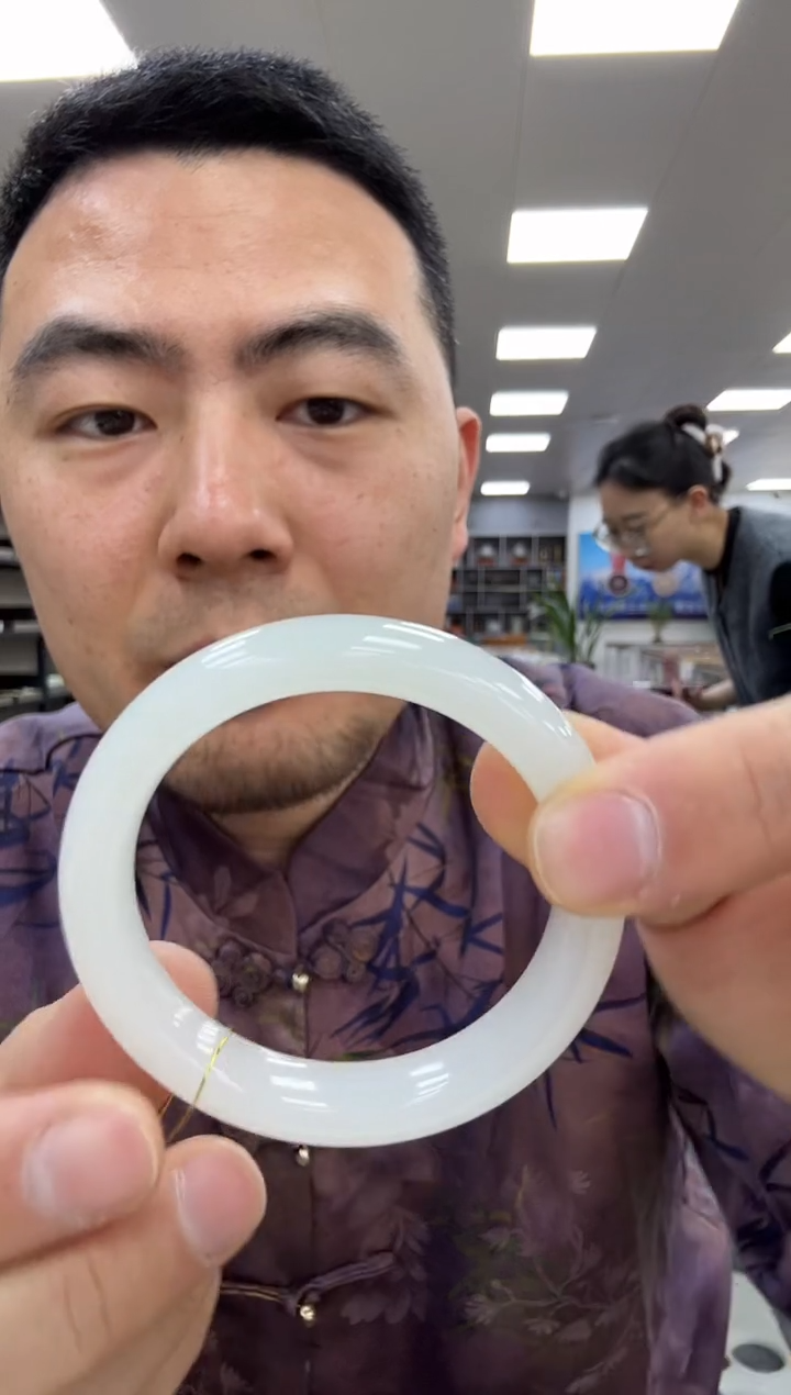 【闪购商品】和田玉手镯未镶嵌52-53  378