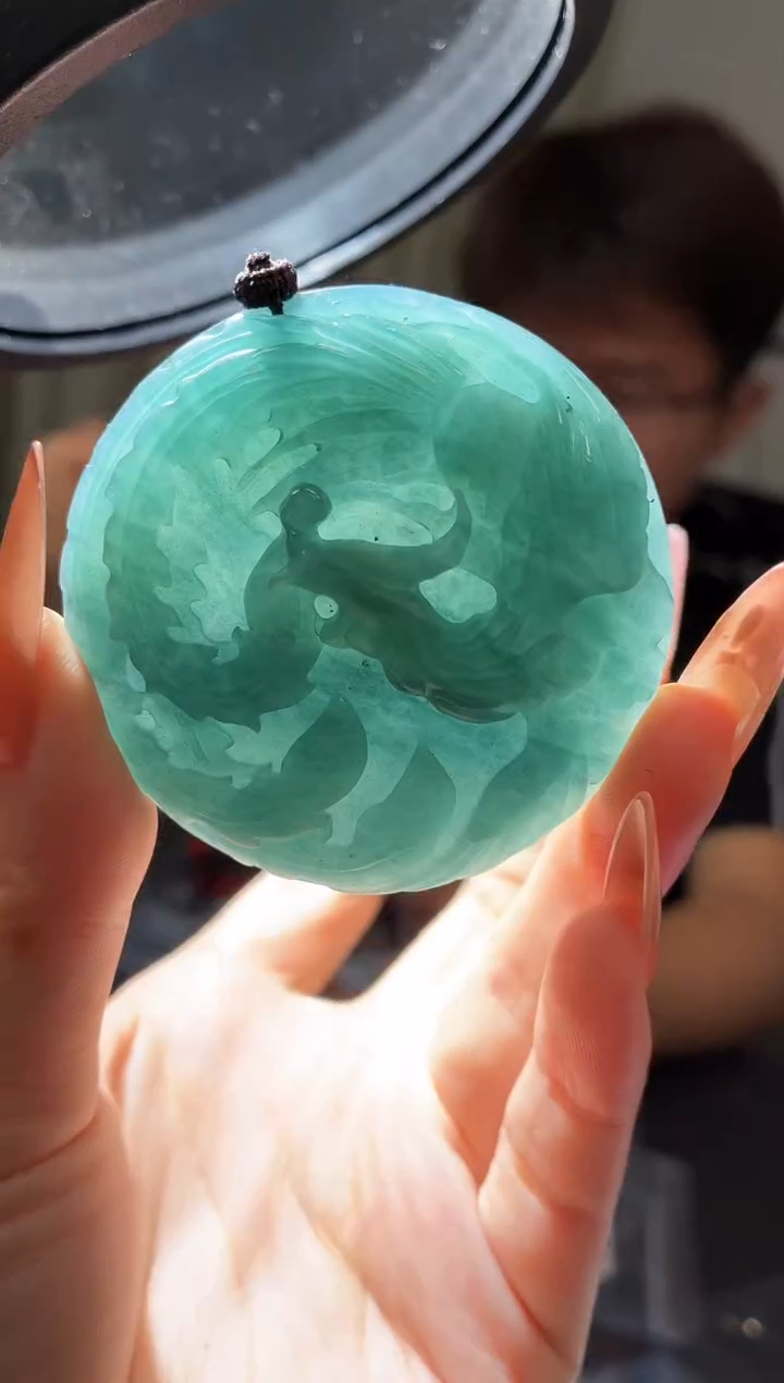 翡翠未镶嵌吊坠(不含链)牌子