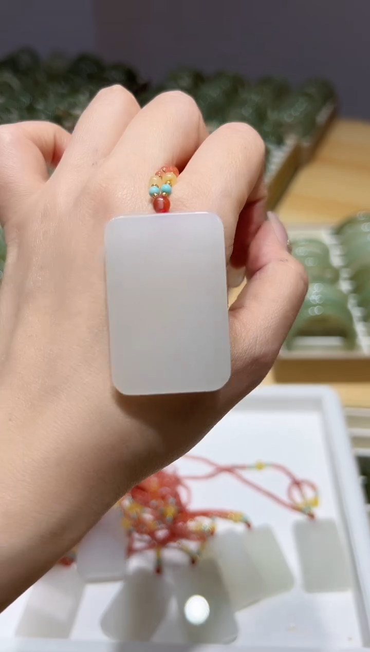 【闪购商品】和田玉颈饰未镶嵌v0267牌