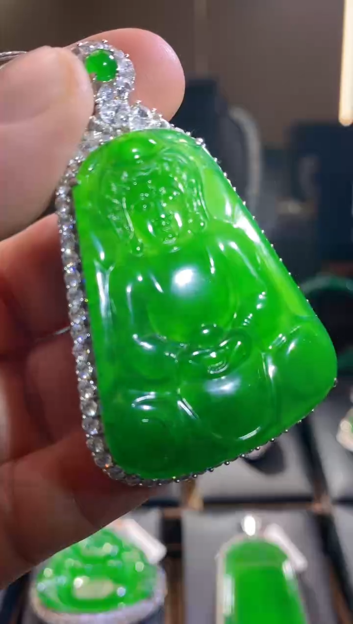 【闪购商品】翡翠颈饰未镶嵌翡翠吊坠