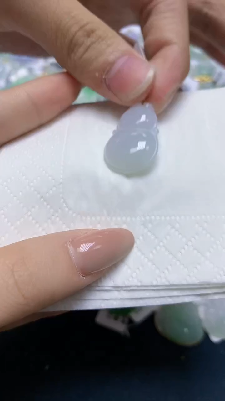 翡翠18K金镶嵌颈饰天然缅甸A货翡翠