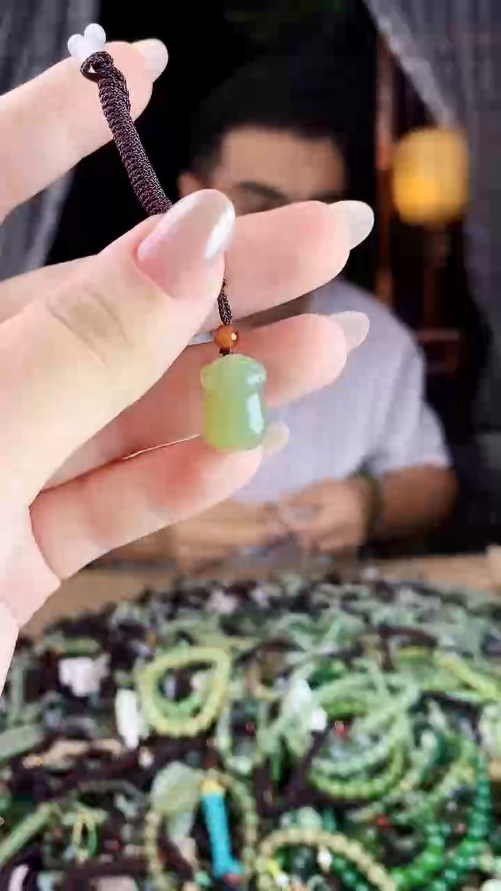 未镶嵌和田玉挂件多样性发货拍一发一
