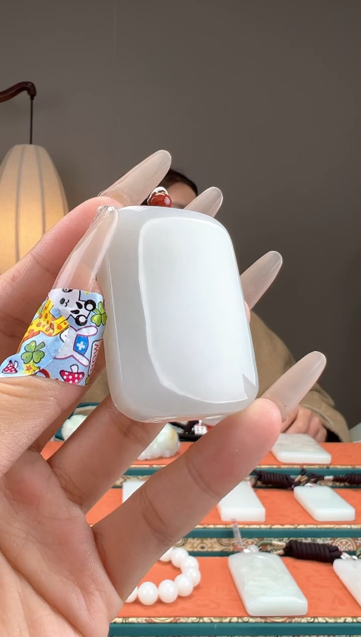 【闪购商品】和田玉颈饰未镶嵌1