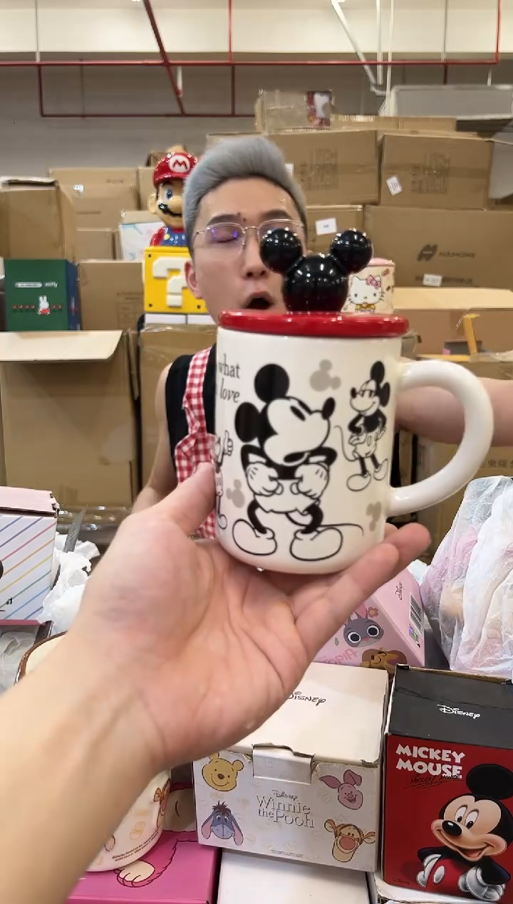 原盒米奇手稿带盖杯