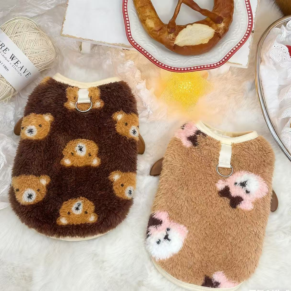 035 ins风猫咪金渐层秋冬衣服套头保暖宠物服装狗狗背心可爱泰迪