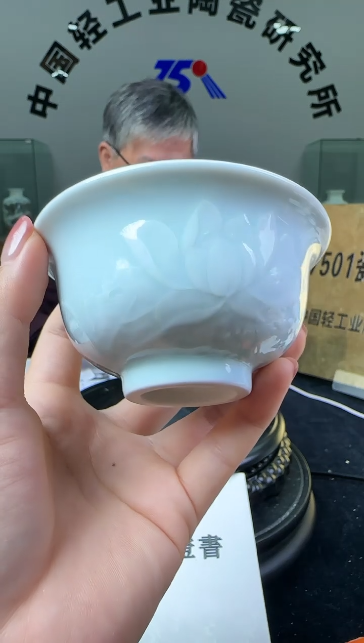 瓷半刀泥雕刻主人杯