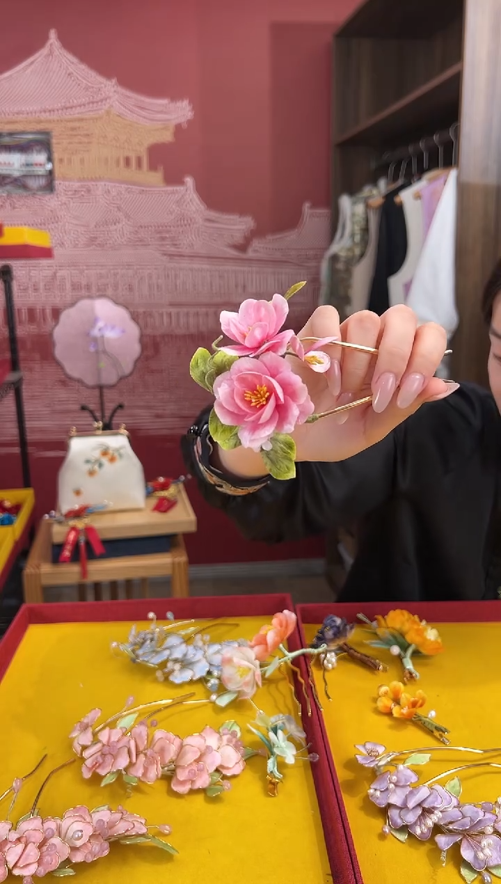 【闪购商品】刺绣非遗绒花（发饰）