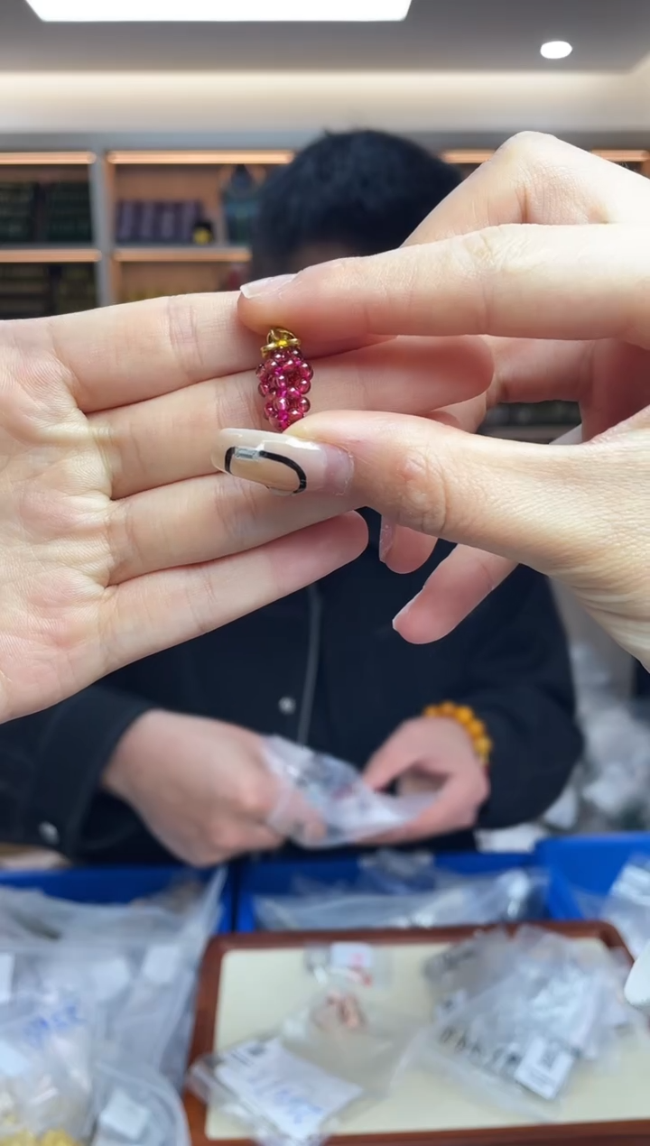 【闪购商品】石榴石·未镶嵌多样性发一件