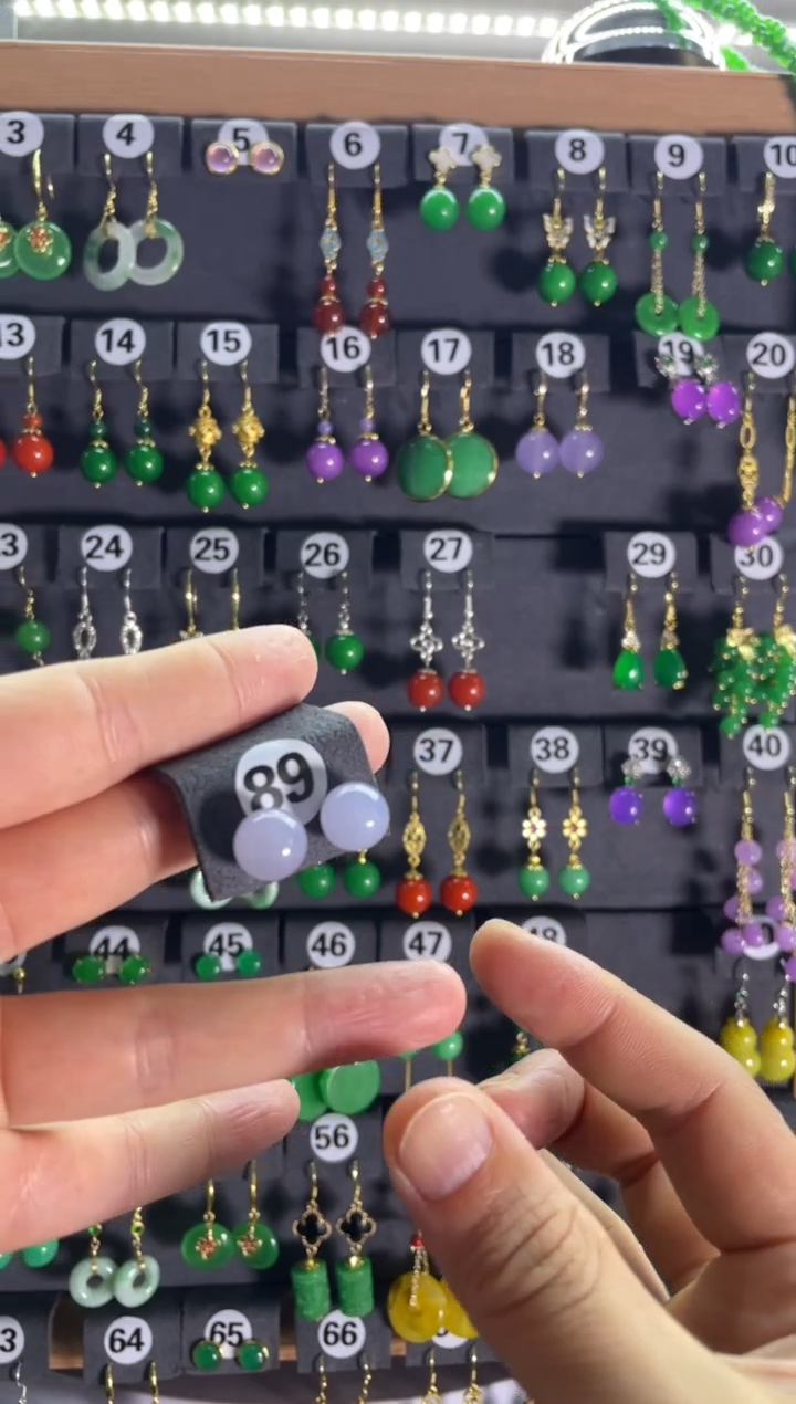 【闪购商品】翡翠耳饰银S925镶嵌89....