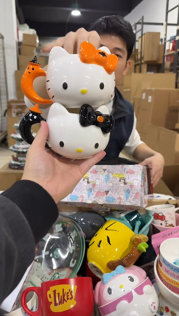 瓷片原盒万圣节kt猫头杯2件套