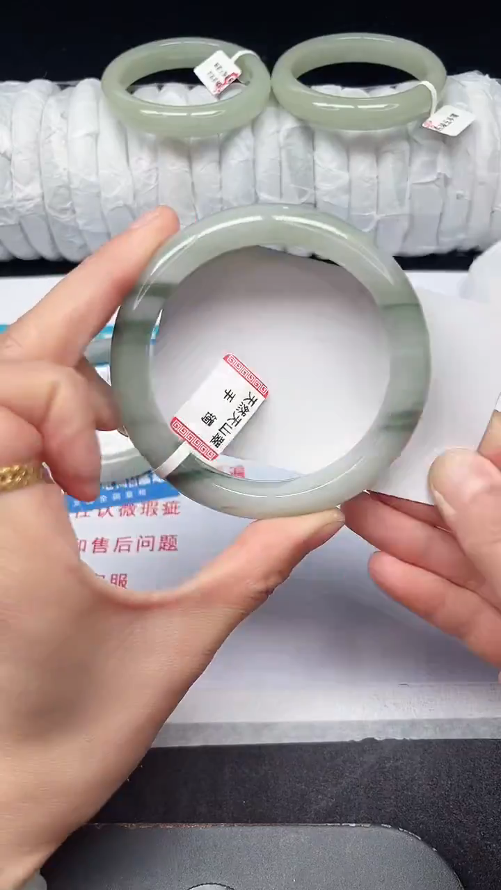 未镶嵌手镯石英质玉47-60/61