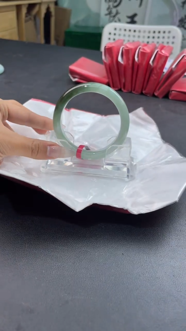 【闪购商品】翡翠手镯未镶嵌1翡翠手镯