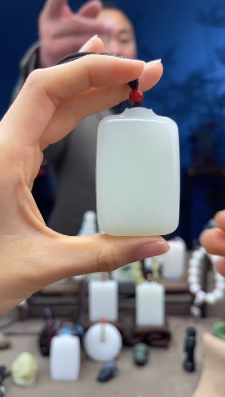 【闪购商品】和田玉颈饰未镶嵌1