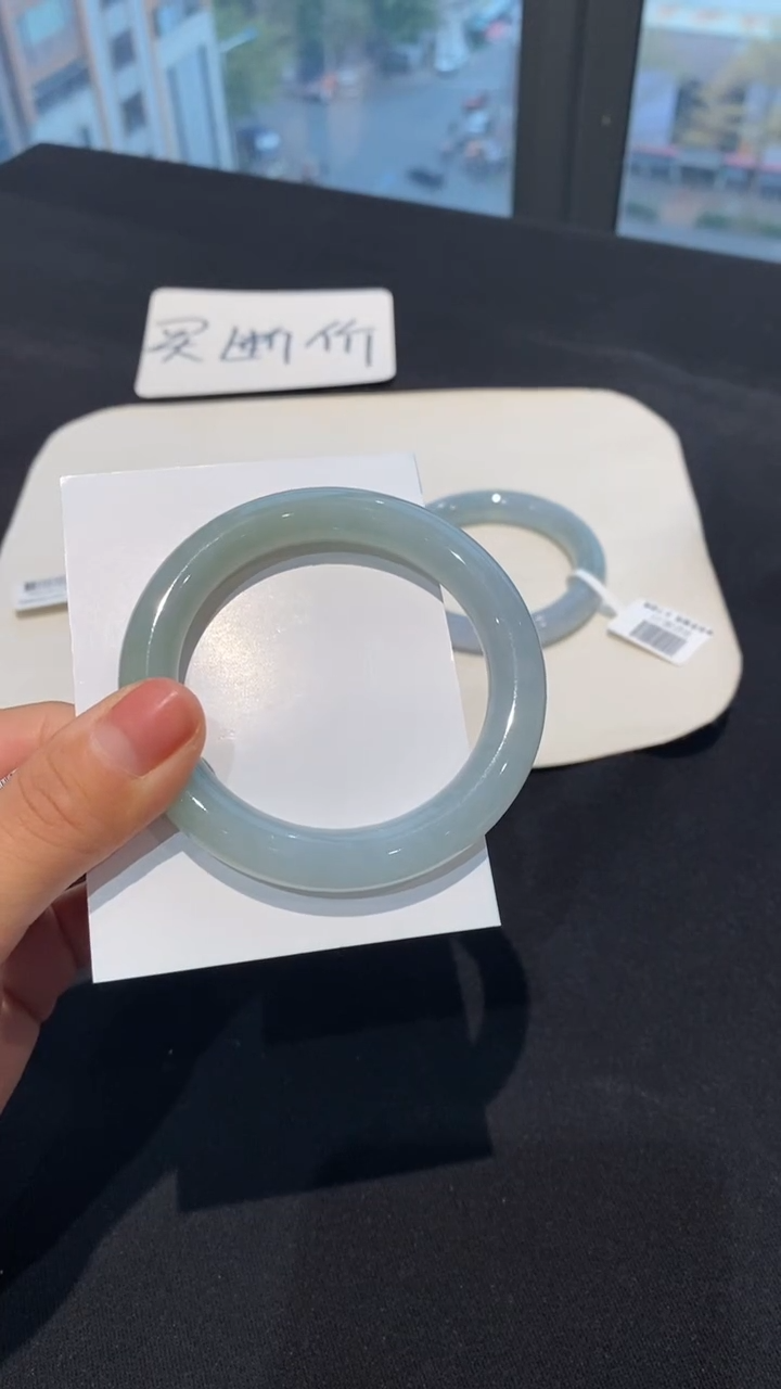 【闪购商品】翡翠手镯（圆镯）未镶嵌53圆条--不退不换