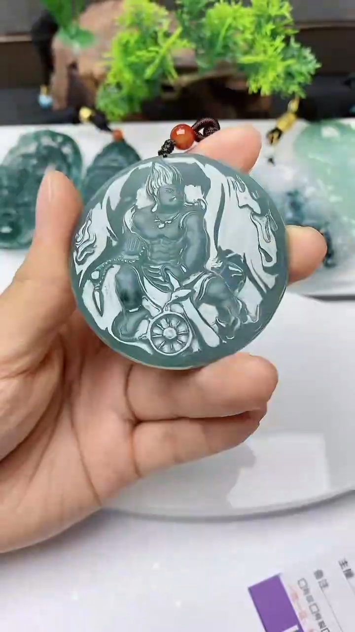 【闪购商品】翡翠颈饰未镶嵌        