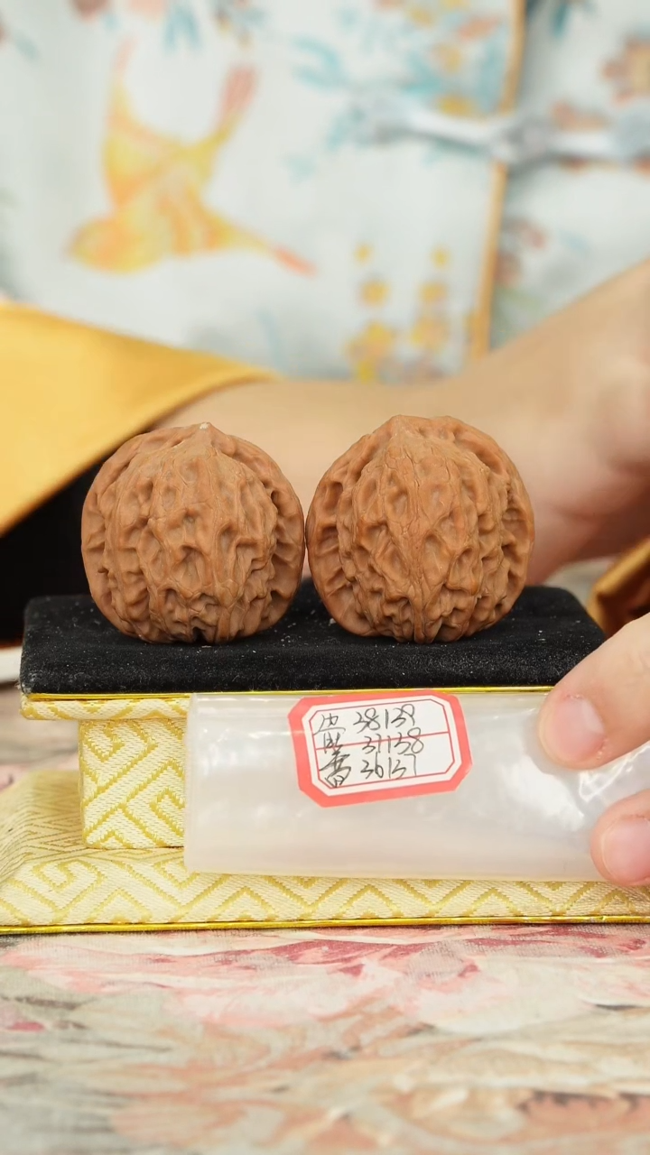 【闪购商品】文玩核桃把件非嫁接北京