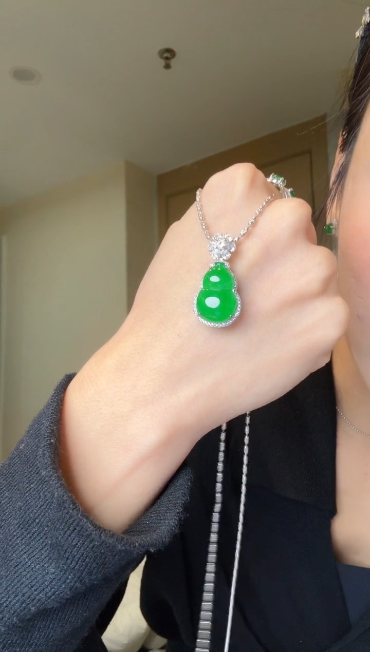 【闪购商品】翡翠吊坠(不含链)银S925镶嵌天然翡翠吊坠1