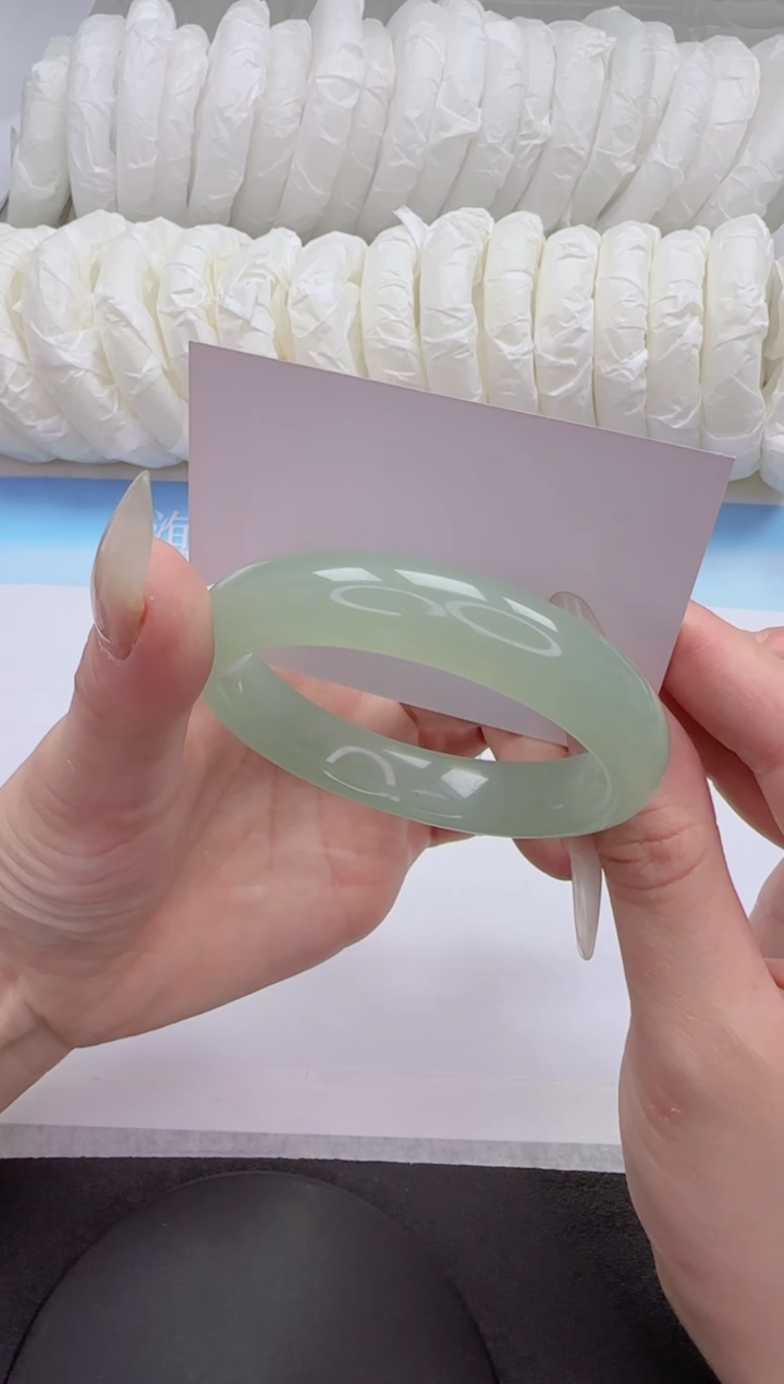 石英质玉手镯未镶嵌106-54